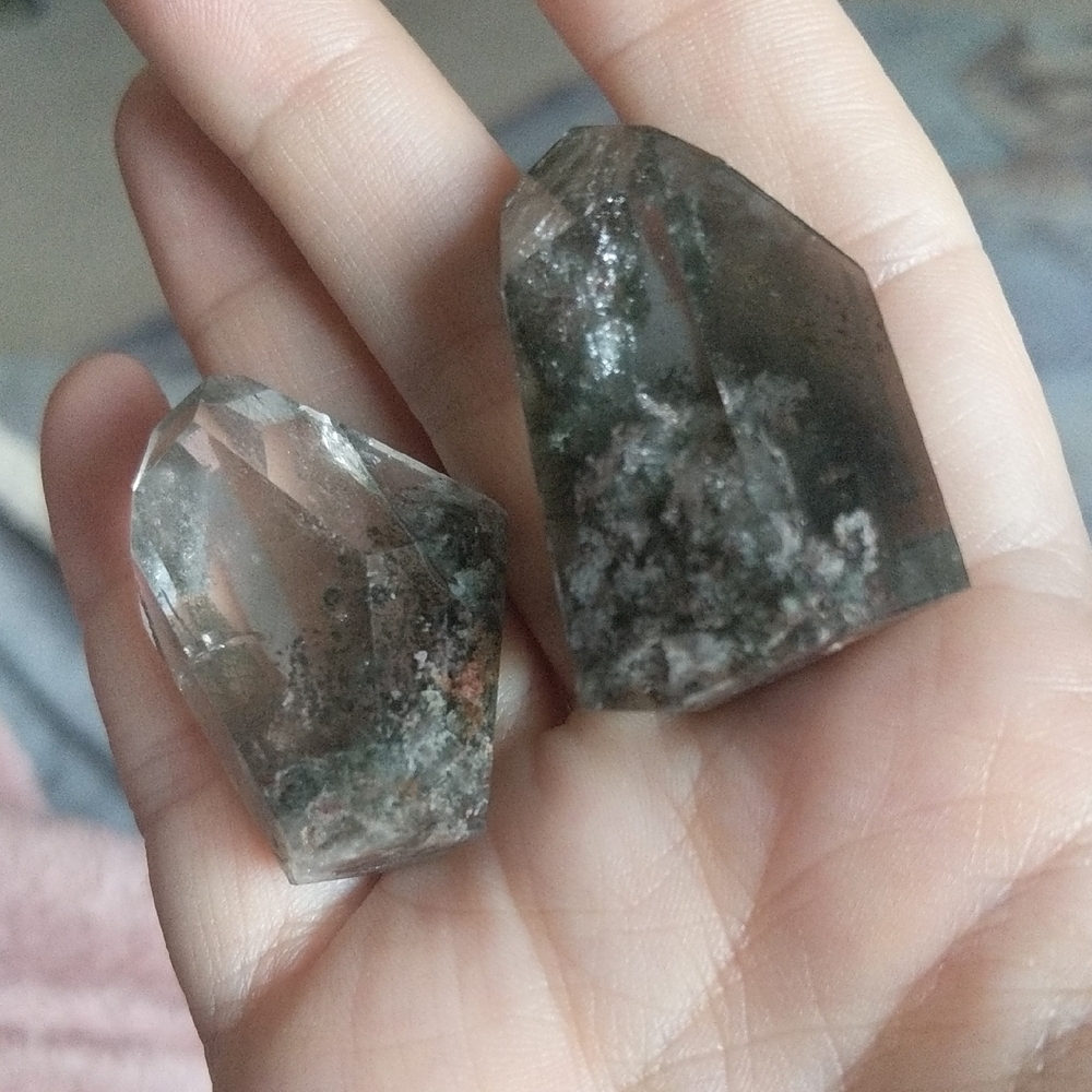 2 Pieces Of Garden Quartz Crystals